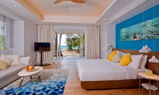 Beach villa with jacuzzi bedroom - kandima